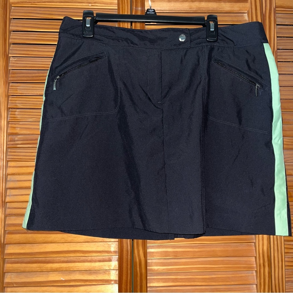 Izod XFG‎ Cool FX Black with Green Accents Skort Golf Skirt Size 14